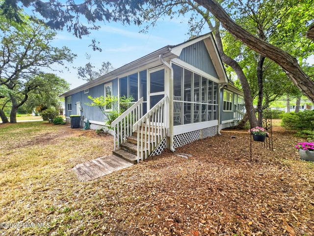 1734 Sandalwood Drive SW, Ocean Isle Beach, NC 28469