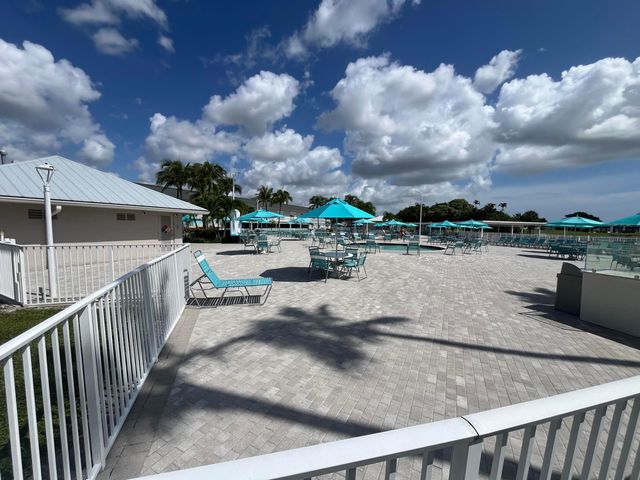 897 Flanders S 897, Delray Beach, FL 33484