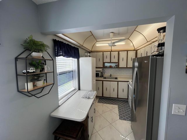 897 Flanders S 897, Delray Beach, FL 33484