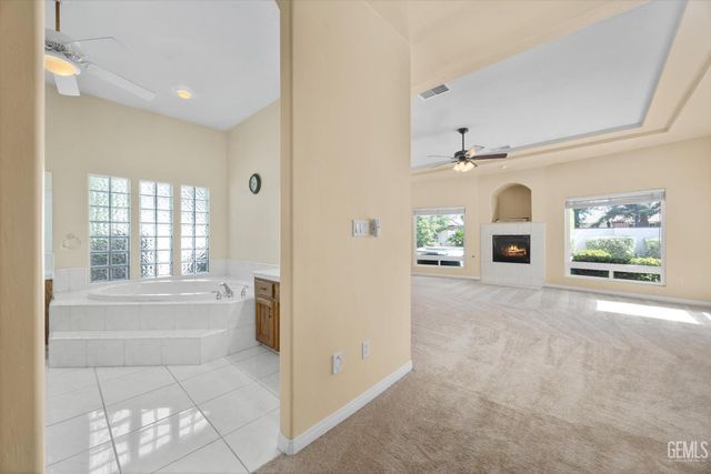 11101 Torbay Drive, Bakersfield, CA 93311