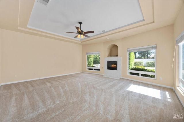 11101 Torbay Drive, Bakersfield, CA 93311