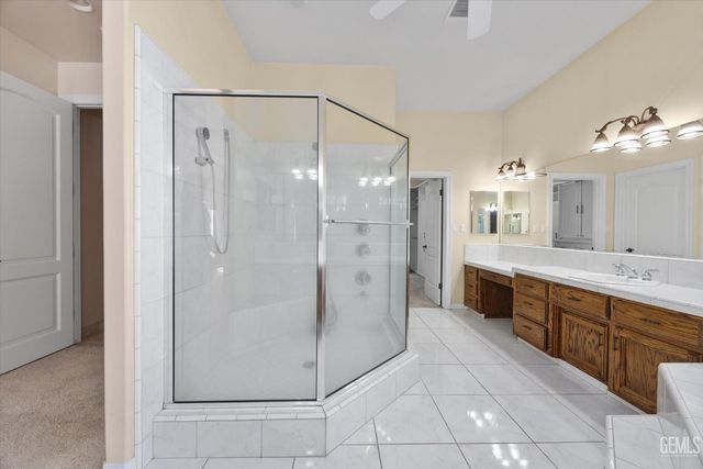 11101 Torbay Drive, Bakersfield, CA 93311