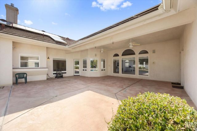 11101 Torbay Drive, Bakersfield, CA 93311