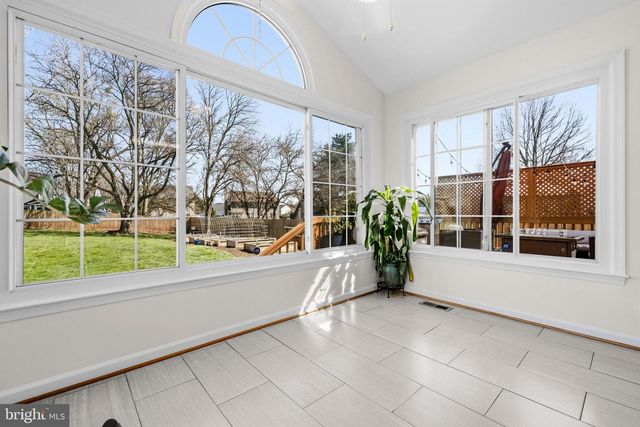 9595 LINDEN WOOD RD, Manassas, VA 20111