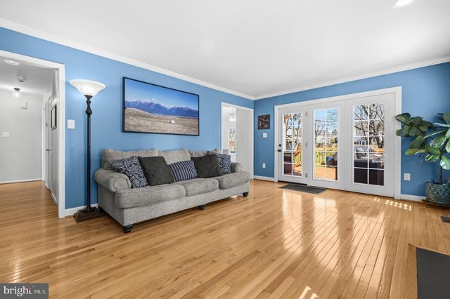 9595 LINDEN WOOD RD, Manassas, VA 20111