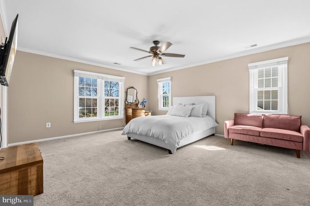 9595 LINDEN WOOD RD, Manassas, VA 20111