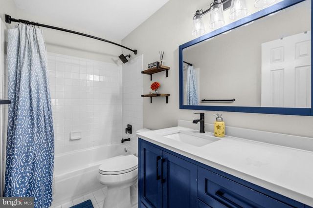 9595 LINDEN WOOD RD, Manassas, VA 20111