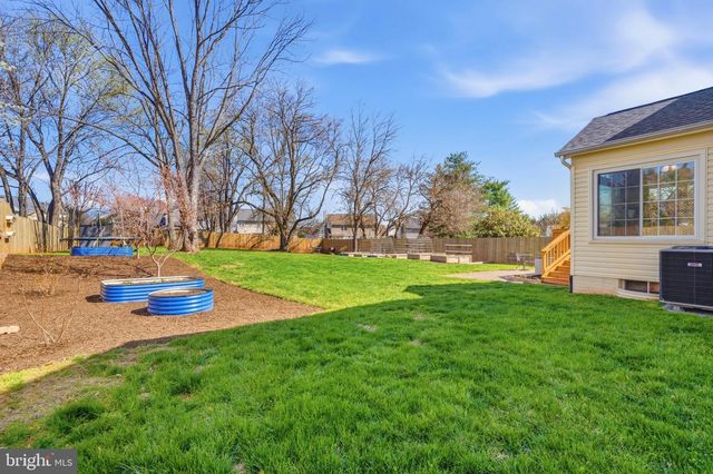 9595 LINDEN WOOD RD, Manassas, VA 20111