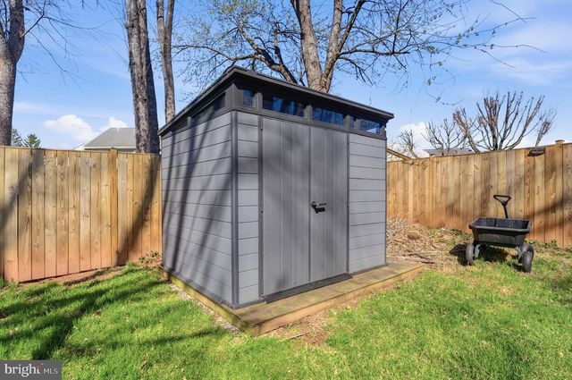 9595 LINDEN WOOD RD, Manassas, VA 20111