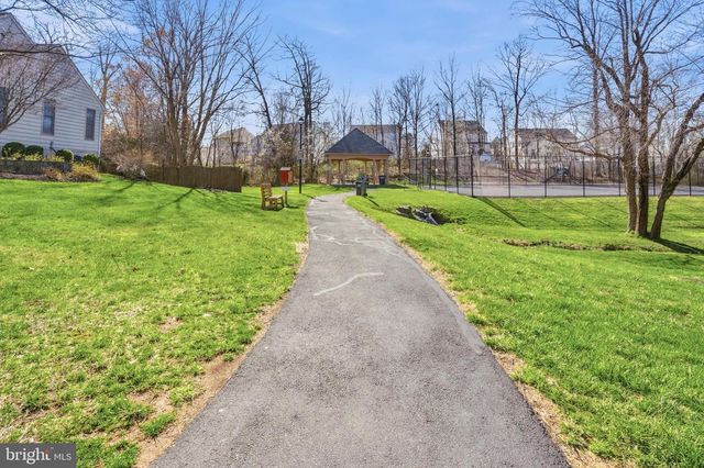 9595 LINDEN WOOD RD, Manassas, VA 20111