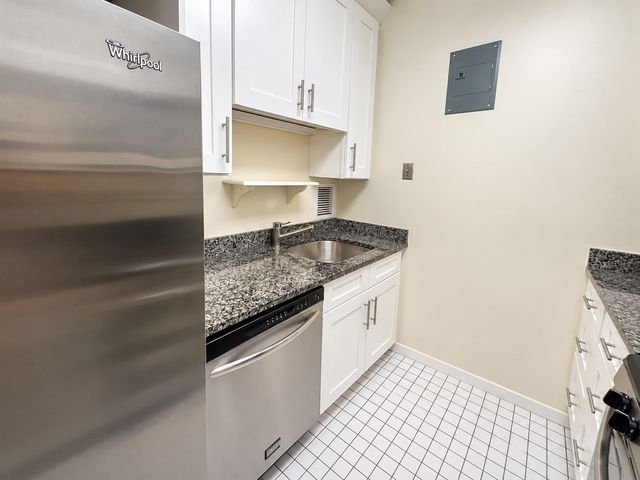 65 E India Row 29H, Boston, MA 02110