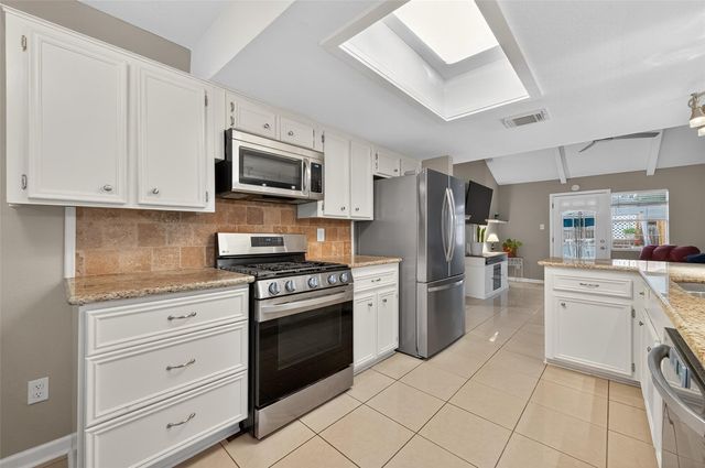 12303 Astoria Boulevard, Houston, TX 77089