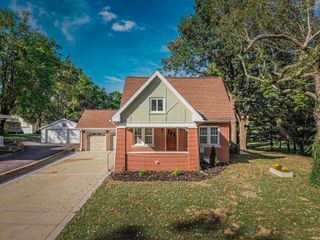 6025 Broadway Avenue, Evansville, IN 47712