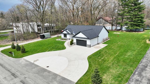1266 Freeland Road, Bay City, MI 48706
