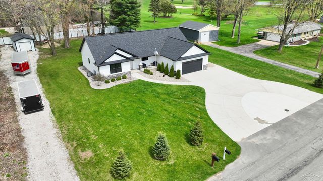 1266 Freeland Road, Bay City, MI 48706