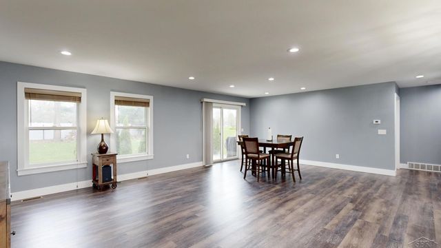 1266 Freeland Road, Bay City, MI 48706
