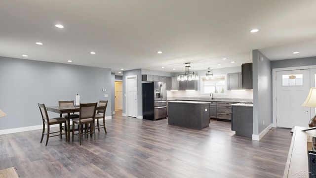 1266 Freeland Road, Bay City, MI 48706