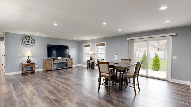 1266 Freeland Road, Bay City, MI 48706