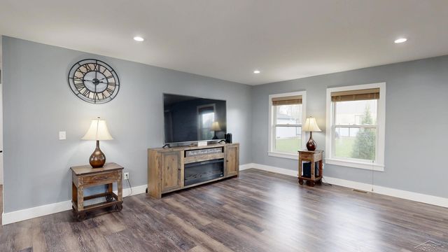 1266 Freeland Road, Bay City, MI 48706