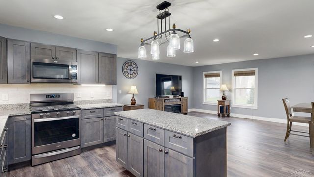 1266 Freeland Road, Bay City, MI 48706