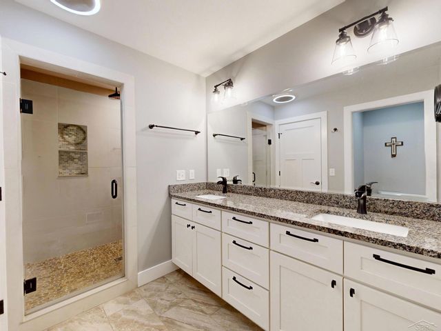 1266 Freeland Road, Bay City, MI 48706