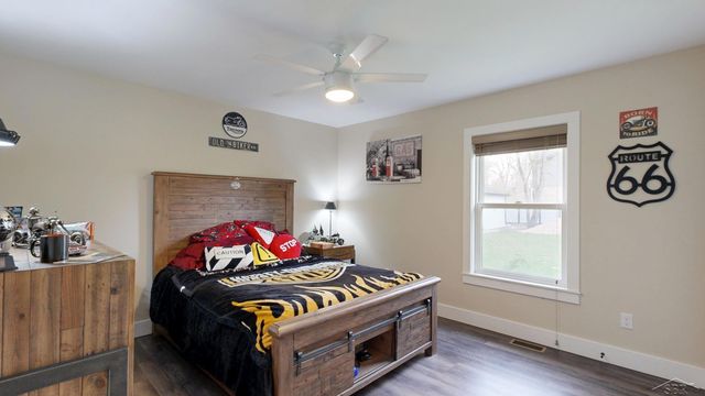 1266 Freeland Road, Bay City, MI 48706
