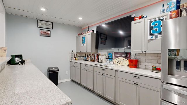 1266 Freeland Road, Bay City, MI 48706