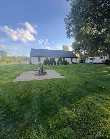 1266 Freeland Road, Bay City, MI 48706