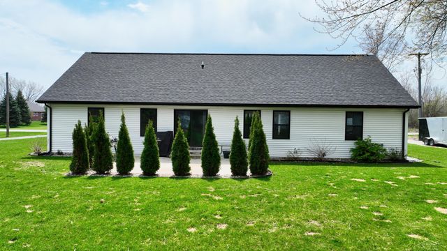 1266 Freeland Road, Bay City, MI 48706