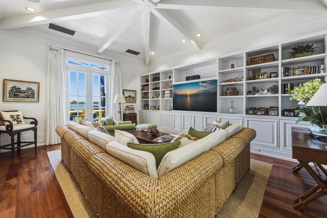 127 Ocean View Road, Palm Beach, FL 33480