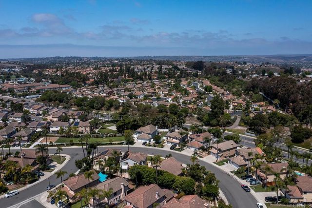 1215 Calle Ultimo, Oceanside, CA 92056