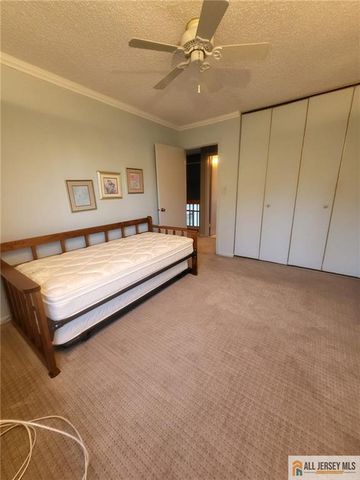12 Carriage Place 1012, Edison, NJ 08820
