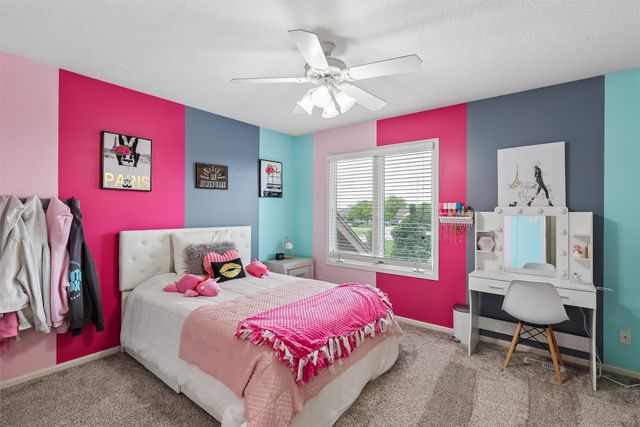 15109 Wilden Drive, Urbandale, IA 50323