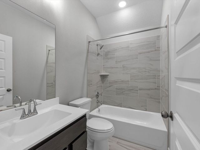 211 Yellow Rosewood Lane, New Caney, TX 77357