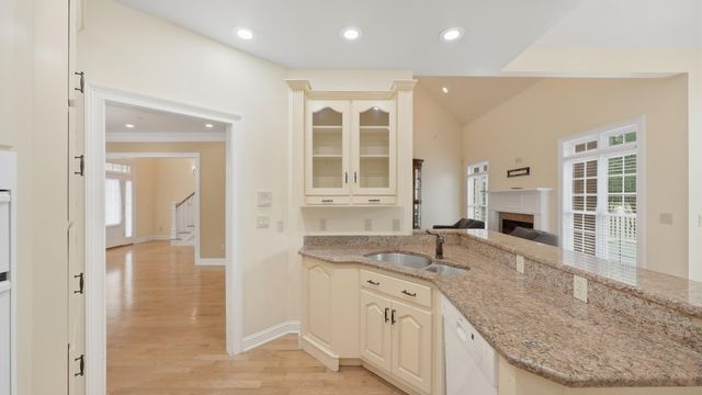 825 Dennis Avenue, Jasper, TN 37347