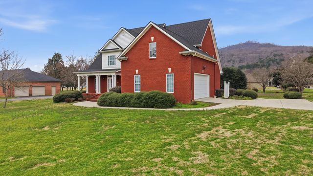 825 Dennis Avenue, Jasper, TN 37347
