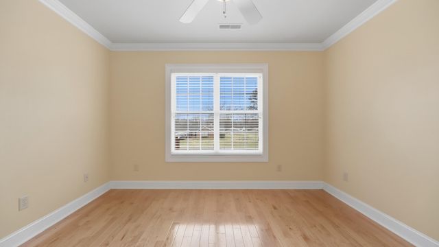 825 Dennis Avenue, Jasper, TN 37347