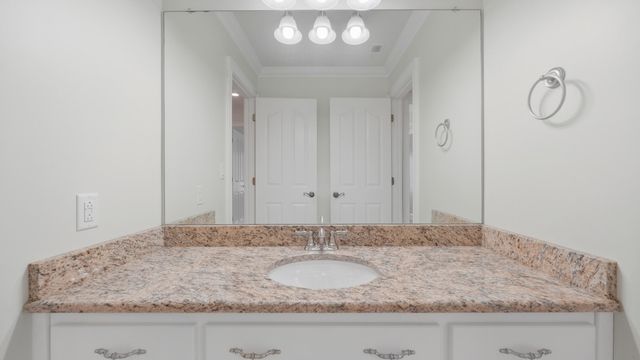 825 Dennis Avenue, Jasper, TN 37347