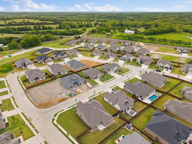705 Allison Drive, Van Alstyne, TX 75495