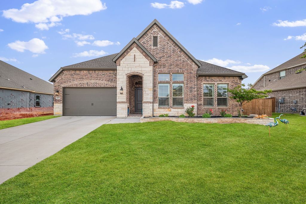705 Allison Drive, Van Alstyne, TX 75495