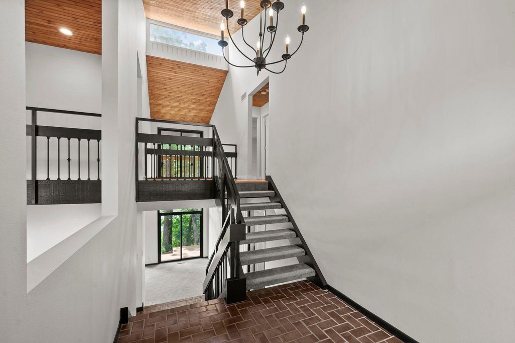 16411 Kingswood Drive, Lakeville, MN 55044 — photo 5