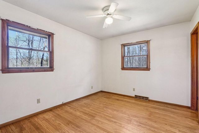 W207N6838 Flora DRIVE, Menomonee Falls, WI 53051