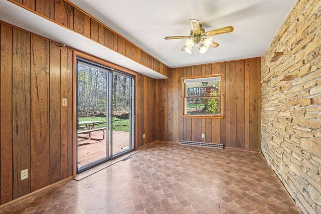 W207N6838 Flora DRIVE, Menomonee Falls, WI 53051