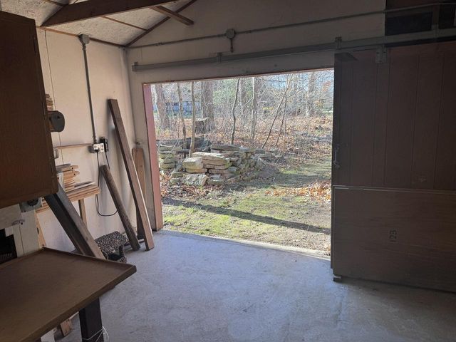 W207N6838 Flora DRIVE, Menomonee Falls, WI 53051