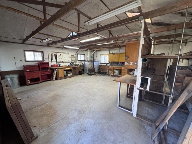 W207N6838 Flora DRIVE, Menomonee Falls, WI 53051