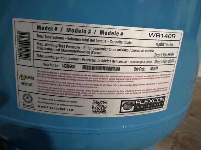 W207N6838 Flora DRIVE, Menomonee Falls, WI 53051