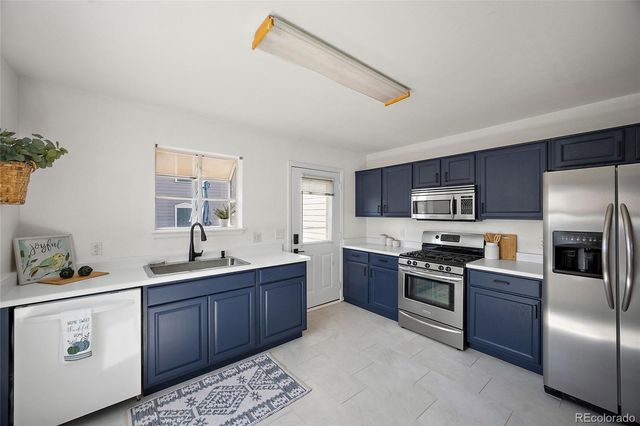 1885 S Quebec Way G110, Denver, CO 80231