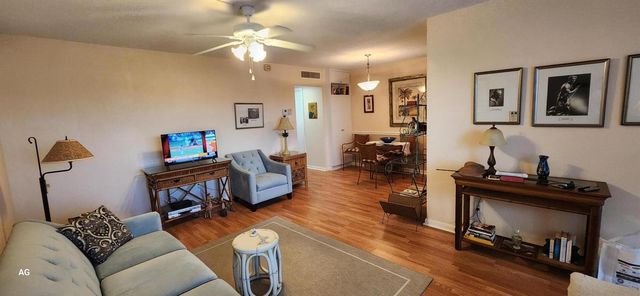 15 SE 13th Street D3, Boca Raton, FL 33432