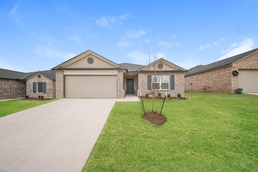 1841 Rock Elm Drive, Edmond, OK 73034