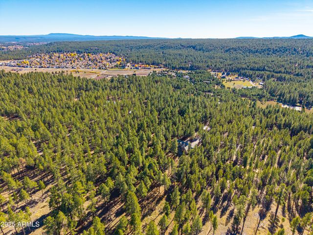 2750 W FOREST HILLS Drive, Flagstaff, AZ 86001